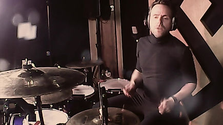 Live room drum recording example